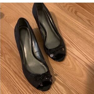 Beautiful and classy and elegant.